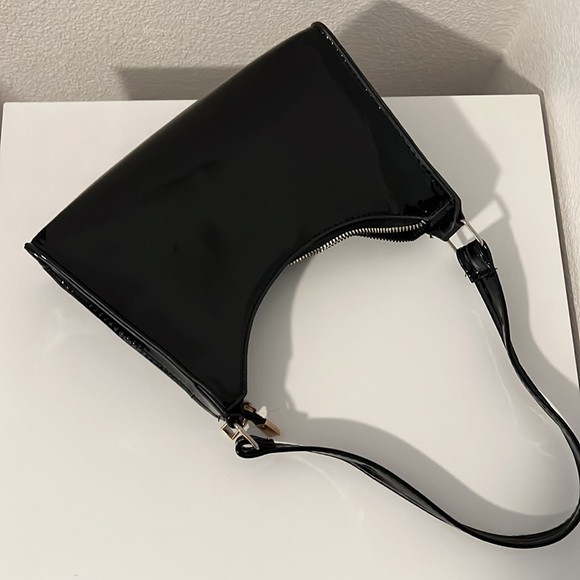 Little black purse - Picture 2 of 3